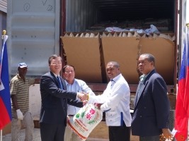 Haiti - Humanitarian : Simply Help Foundation donated 17,5 tons of rice to Haiti