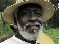 Haiti - Social : Father Miguel the hope for the children 