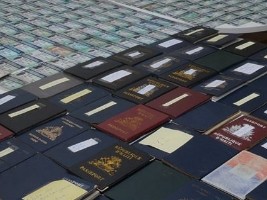 Haiti - FLASH : Rush on false papers in DR