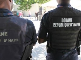 Haiti - Smuggling : Haitian customs cooperate few with Dominicans