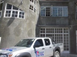 Haiti - FLASH : Two of the presidential advisers narrowly saved by the police Palace