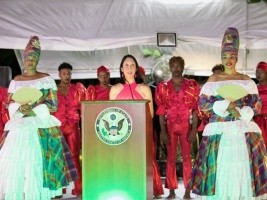 Haïti - Diplomatie : L’Ambassadrice Sison reconnait l’influence d’Haïti sur l’histoire des USA