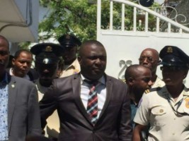 Haïti - Politique : Dialogue entre la PNH et les responsables du syndicat non reconnu