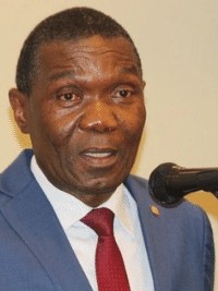 Haiti - Politic : Senator Lambert criticizes the concentration of power in the hands of the Prime Minister