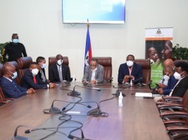 Haïti - Santé : Le Ministre Larsen «fait le point» sur la grippe et le Covid