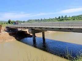 Haïti - Reconstruction : Inauguration du pont provisoire sur la rivière de la Grand’Anse