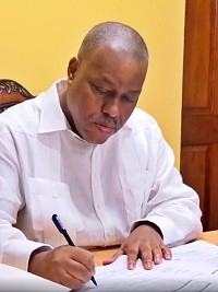 Haiti - Politic : The PM and his Government have filed their asset declarations (Video)