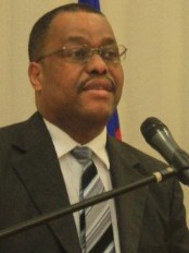 Haiti - Reconstruction : The Prime Minister announces the reconstruction of public buildings