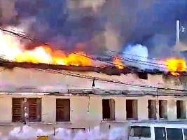 Haiti - FLASH : Bandits loot and partially set fire to the General Hospital (Video)