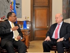 Haiti - Politic : José Miguel Insulza receives Garry Conille at OAS headquarters in Washington