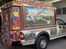 Haïti - Culture : Lancement du premier «Biblio Tap-tap»