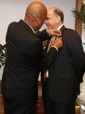 Haiti - Diplomacy : Ambassador Kenneth Merten, decorated by the President Martelly