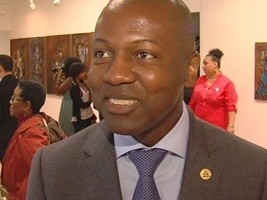 Haïti - Culture : L'Ambassadeur d'Haïti au vernissage de l’exposition de Philippe Dodard