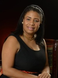 Haïti - Culture : Maguy Durcé remporte le 1er Prix du concours international de mode Afro Caribéenne