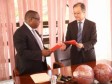 Haiti - China : Donation of sports equipment