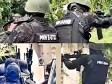 Haïti - Pernier : La PNH à l’offensive dans le fief du gang «Kraze Baryè» (Vidéo)